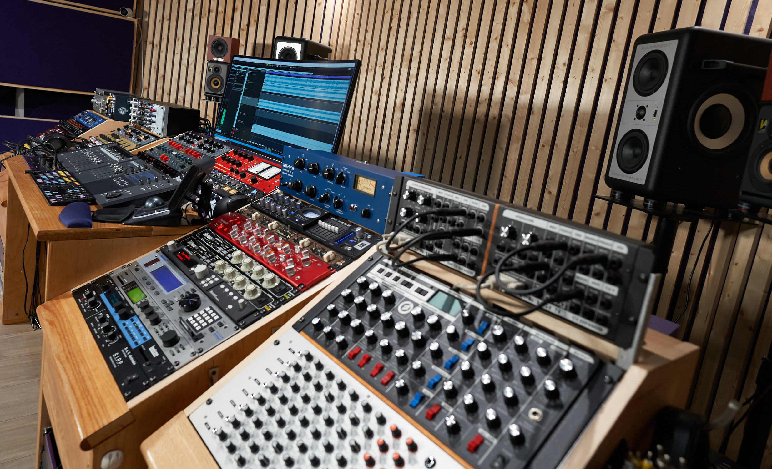 Mixing and mastering equipment