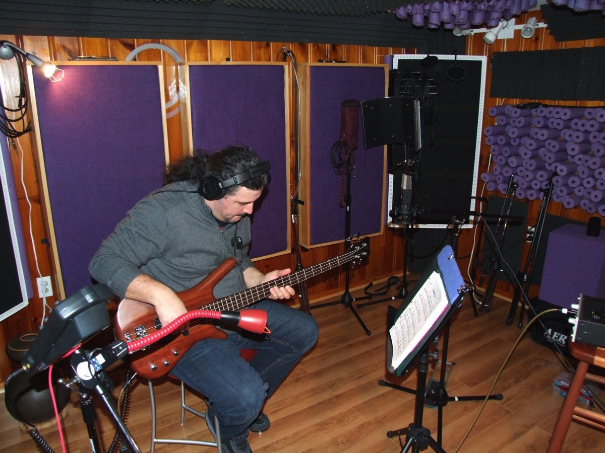 Recording Debo playing electric bass