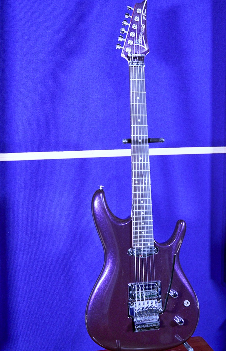 Ibanez JS2450 Satriani 