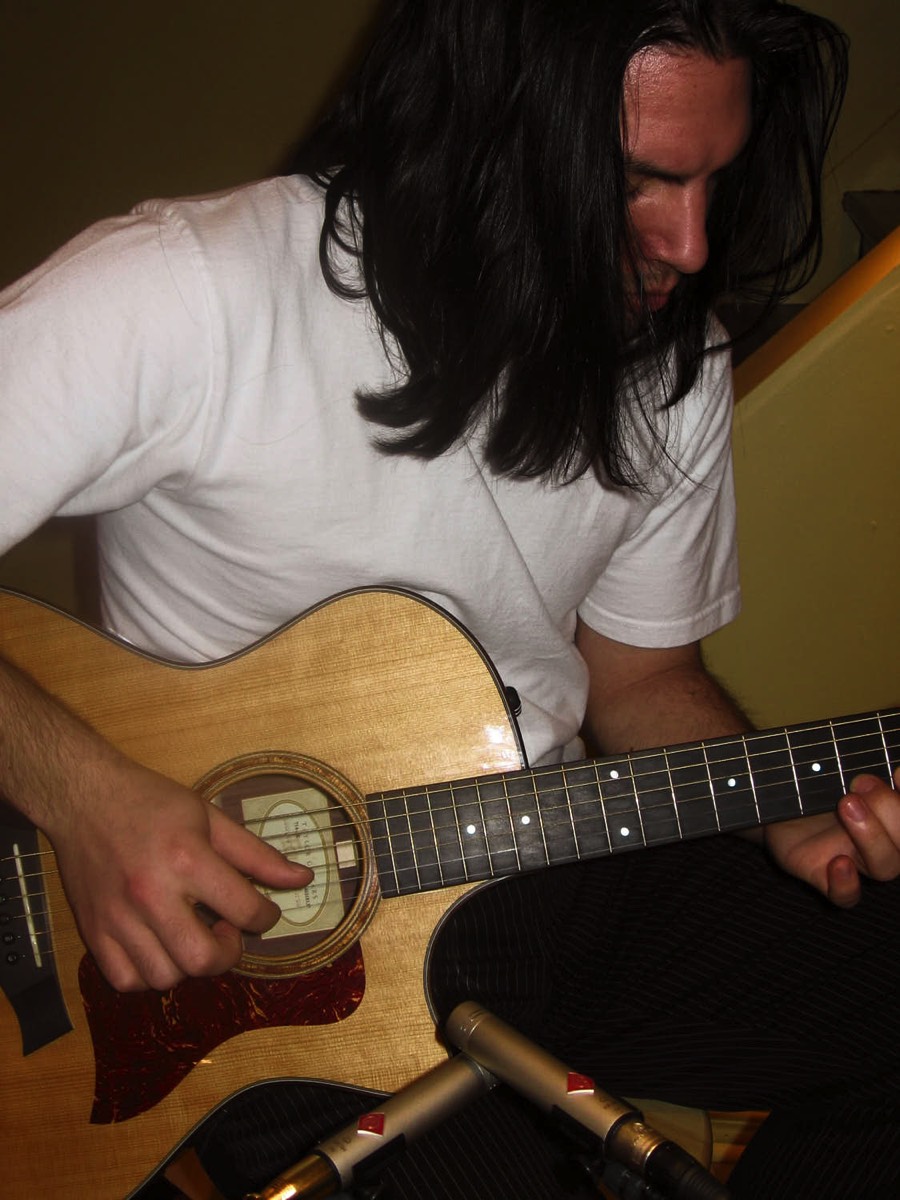 Recording acoustic guitar