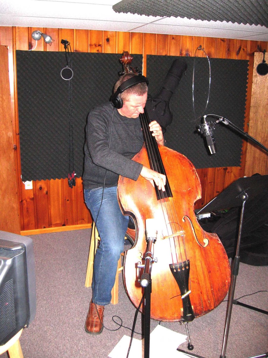 Jack Zoravski recording double bass