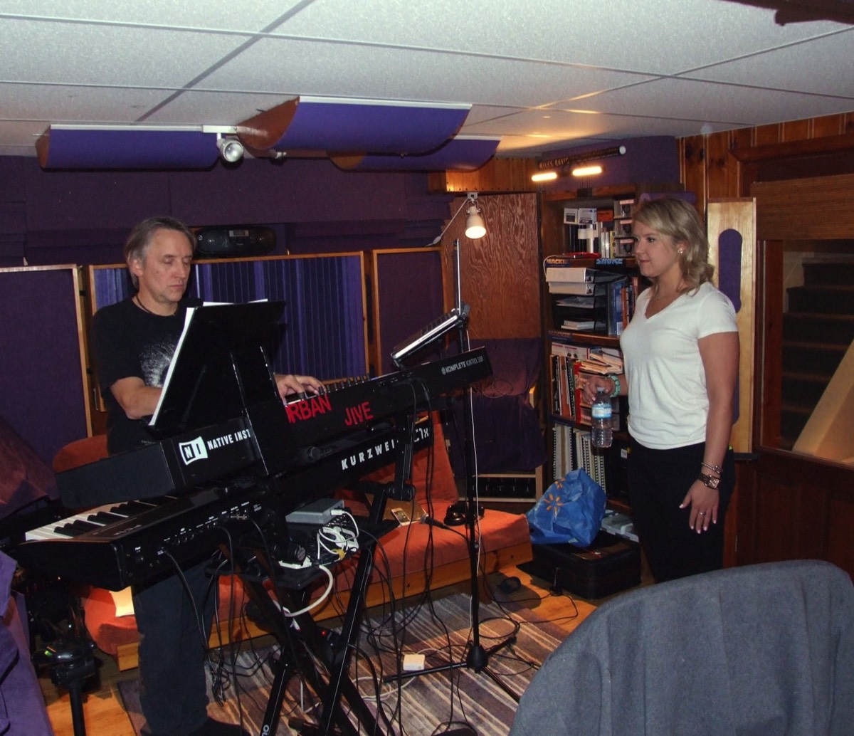 Recording keys of the floor