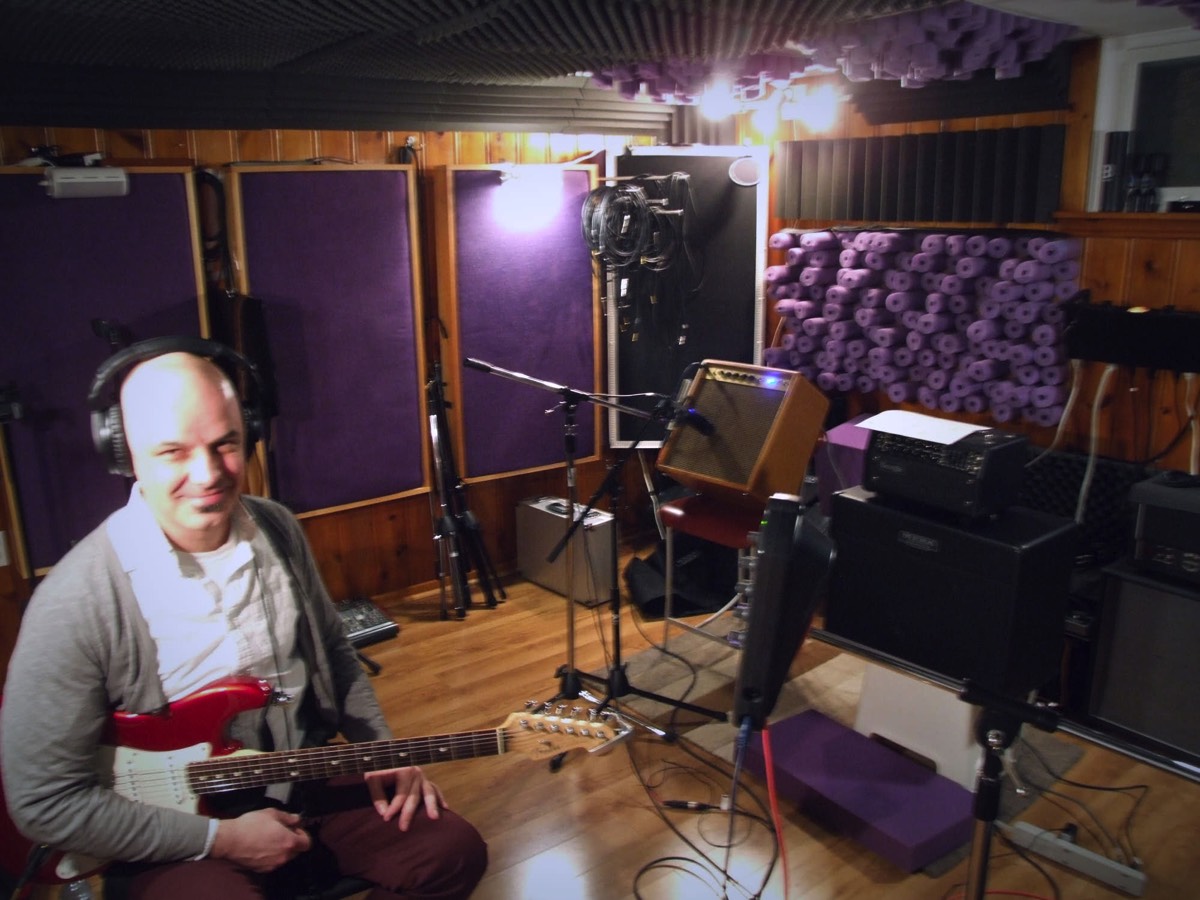 Recording Fender Strat through Kendrick Solo 7 amp